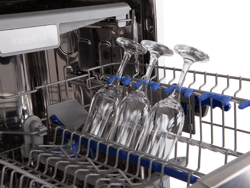 Double Washing Of Glasses