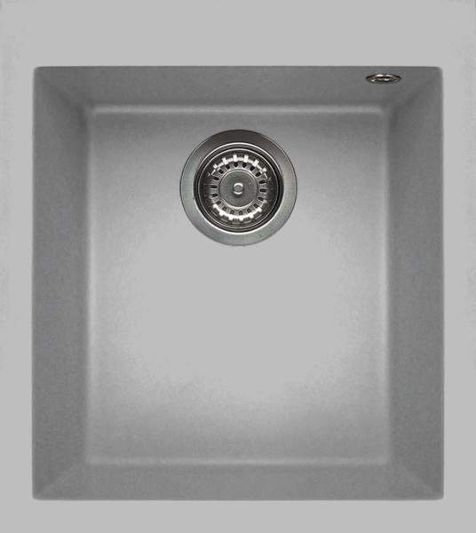 Q 102 on top aluminium 79